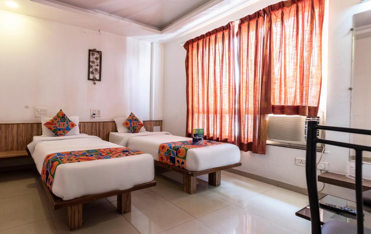 Oyo 24197 Saptaruchi Hotel Pimpri-Chinchwad Exterior photo