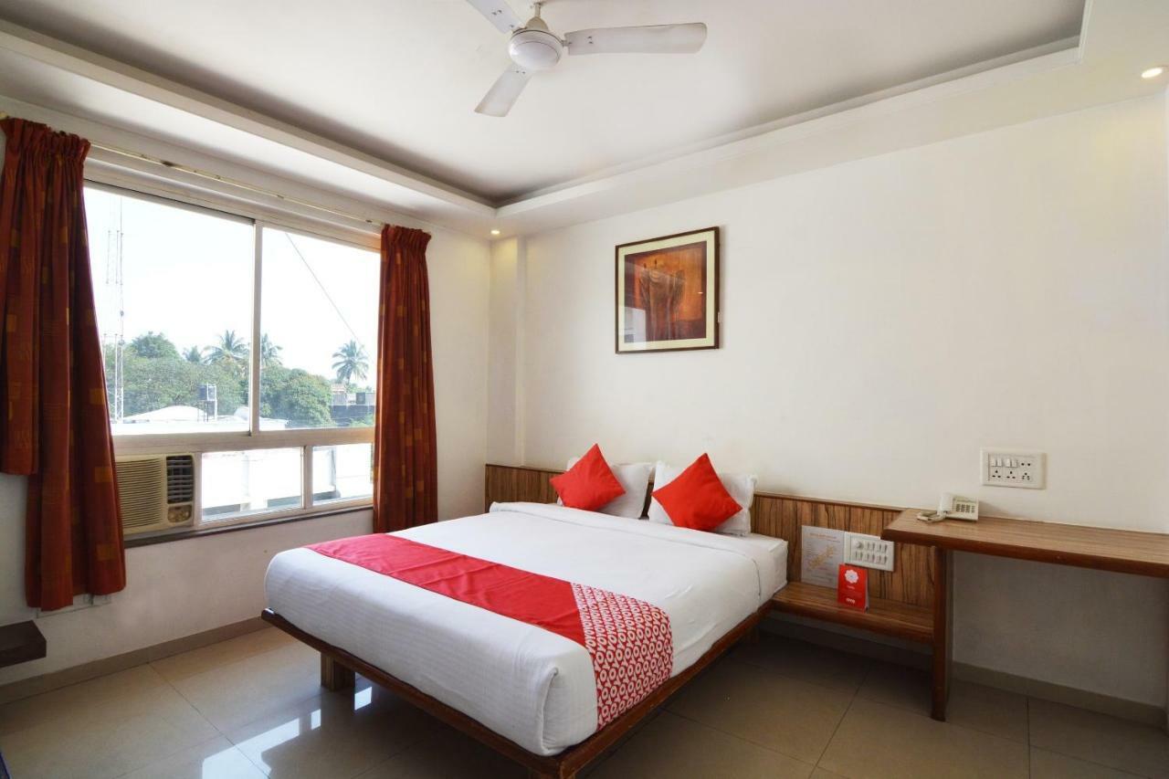 Oyo 24197 Saptaruchi Hotel Pimpri-Chinchwad Exterior photo